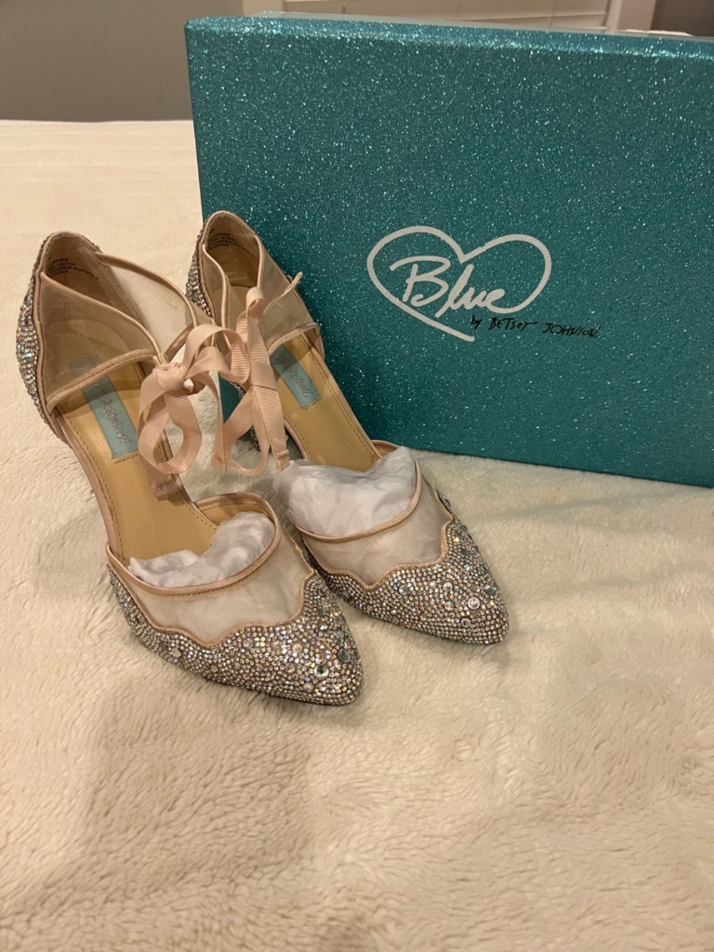 Blue by Betsey Johnson Iris pumps 8